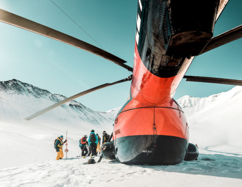 Hélicoptère MI-8 chargement